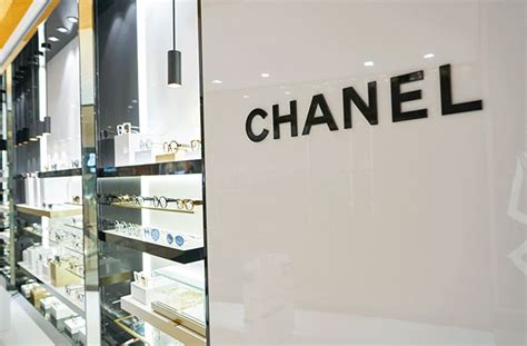 where to buy Chanel glasses